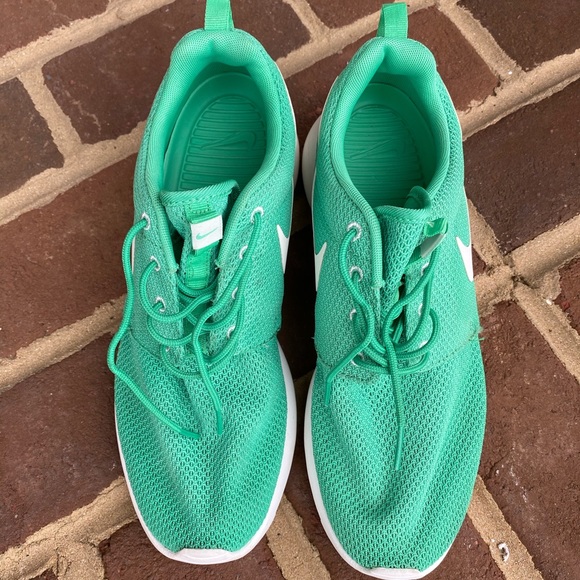 Nike Roshe Run Gamma Green/Sail White - Picture 7 of 7